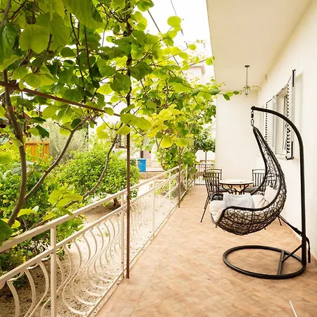 Paula Apartment *
